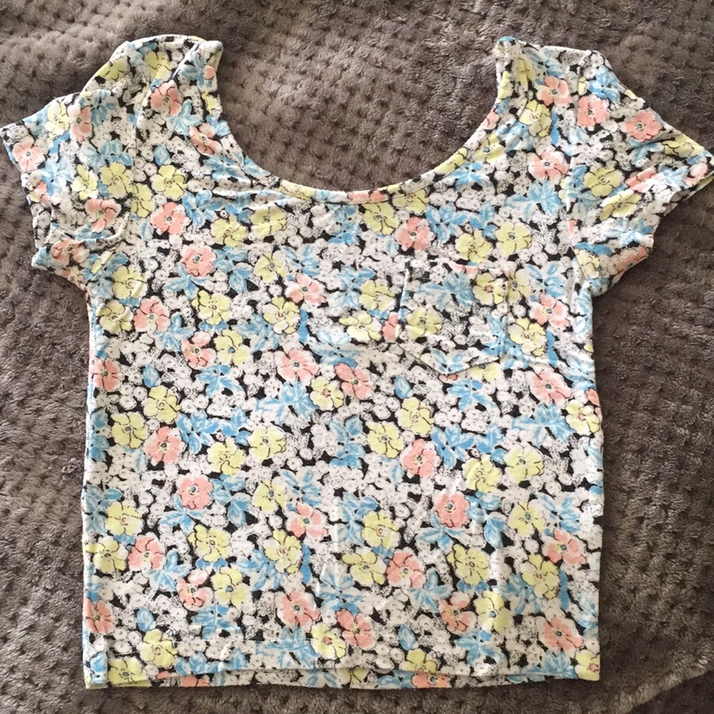 Nollie cropped floral top